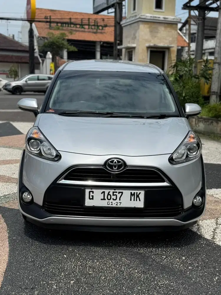 Toyota Sienta 1.5 G 2017 MT tgn 1 KM 6rb