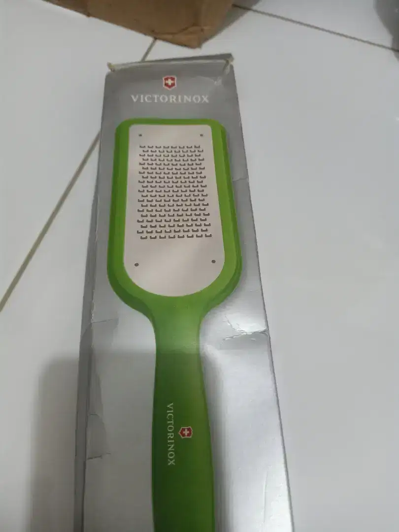 Parutan keju dll merk vicrorianox ori