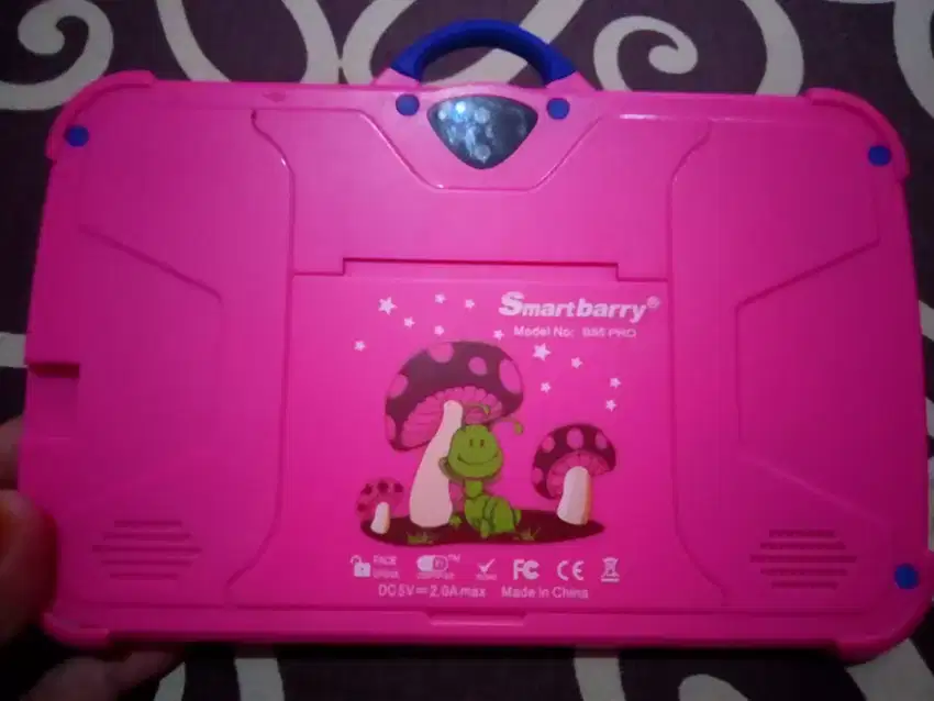 Tablet anak strawberry