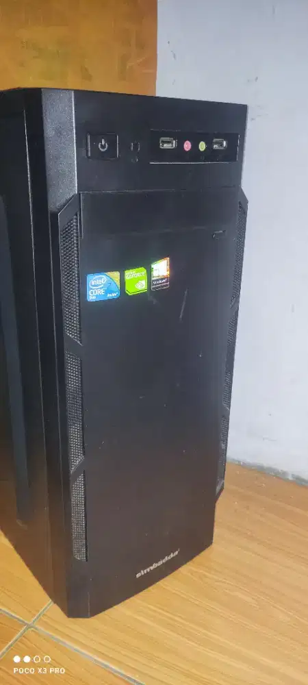 Komputer/PC/Desktop saja