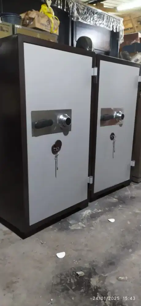 brankas jepang merk daichi