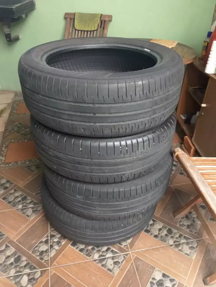 jual ban bekas ukuran 215/55/R18