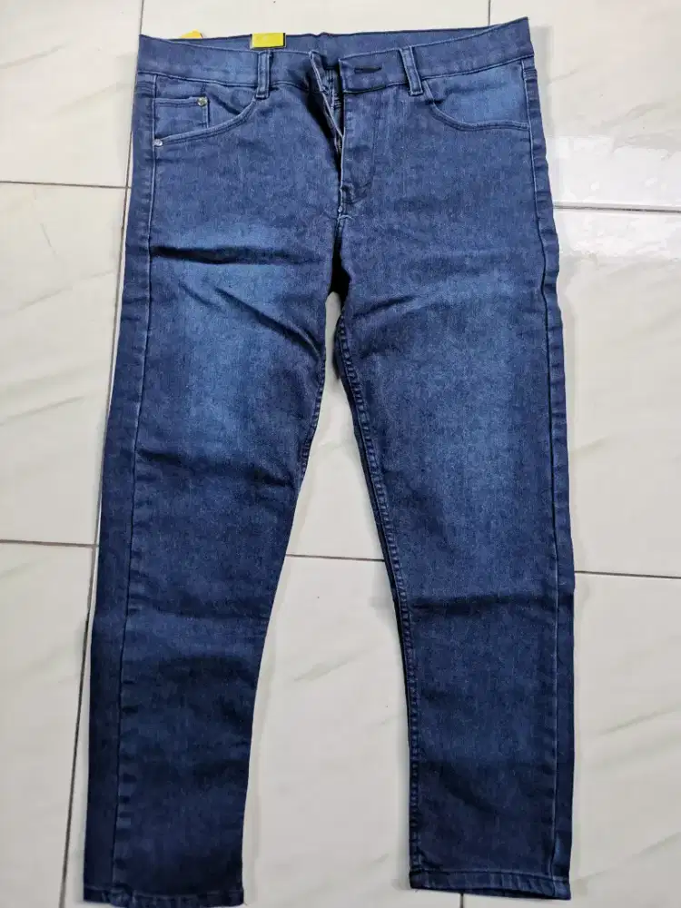 Celana jeans biru