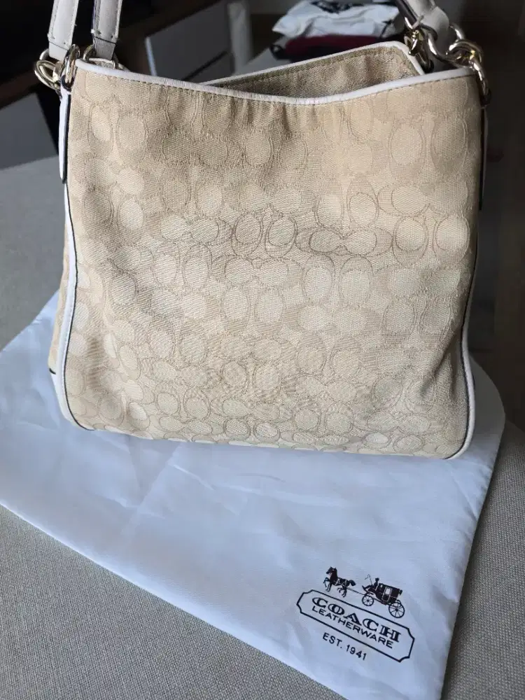 Dijual MURAH! Tas Wanita Merk Coach - ORI