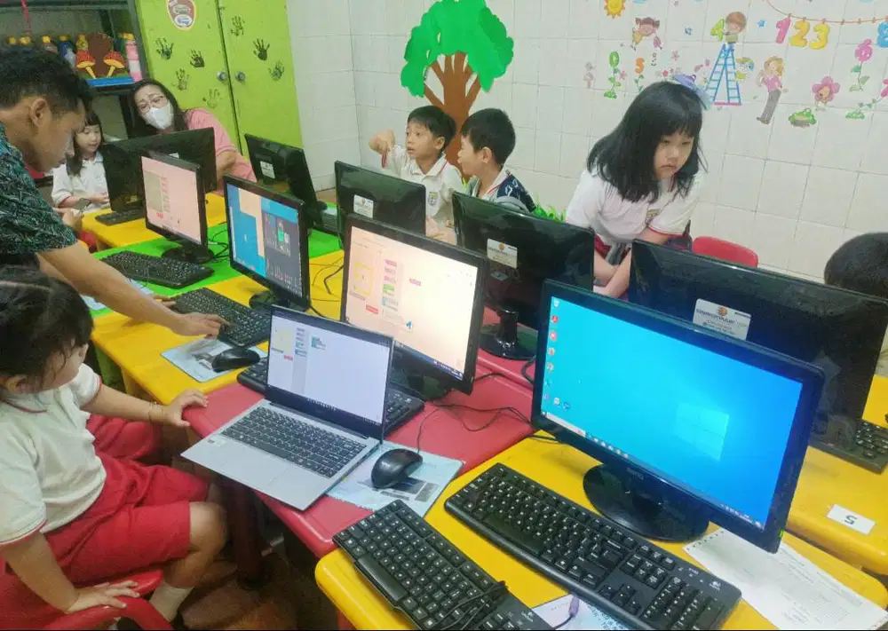 Sewa Laptop untuk SEKOLAH