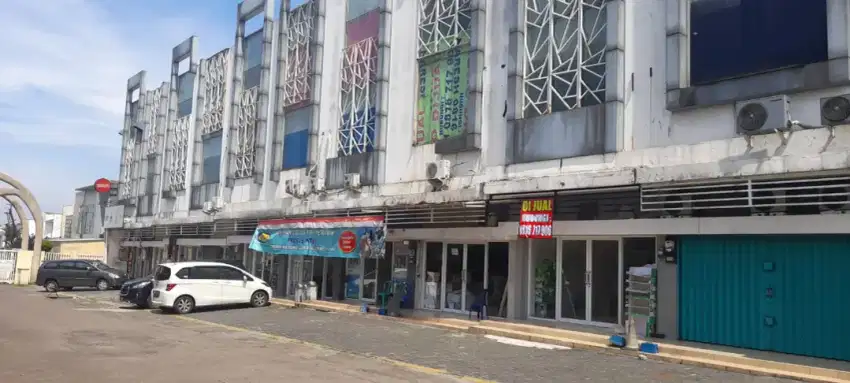 4 unit Ruko 3 Lantai siap pakai di semplak Bogor.