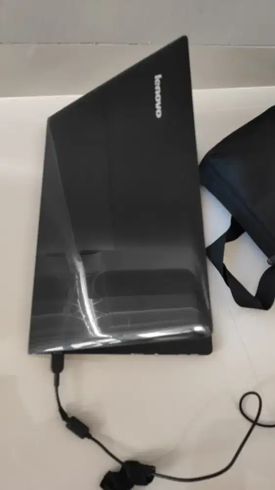 Laptop komputer Lenovo G40-80 intel i5 vga AMD R5 M330 Gaming