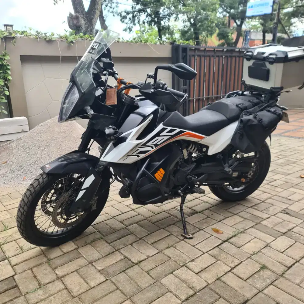 Garage sale Jual Cepat KTM 790 S - Adventure, plat B, pajak ON