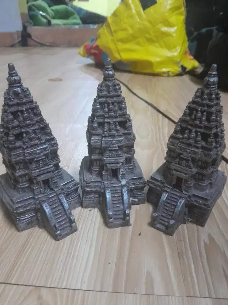 Miniatur Candi Prambanan