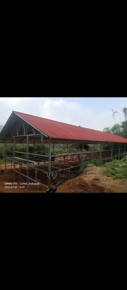 Baja ringan terpasang untuk kandang ternak murah