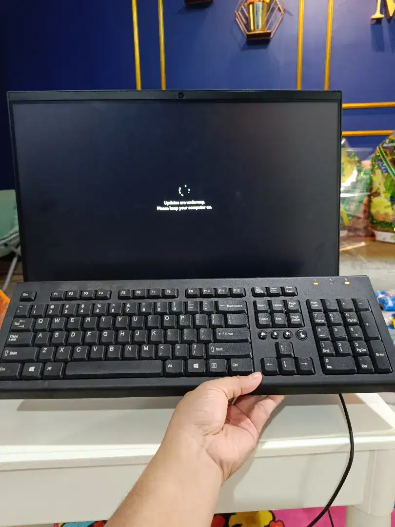 Dijual cepat HP AIO 200 G3 Intel celeron