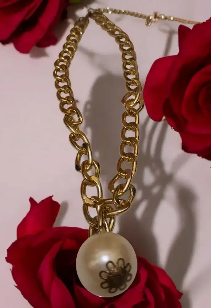 Kalung panjang liontin kepala mutiara