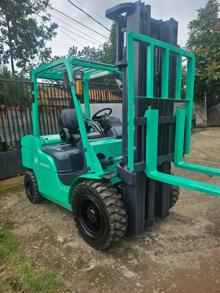 Forklift 3 ton mitsubishi