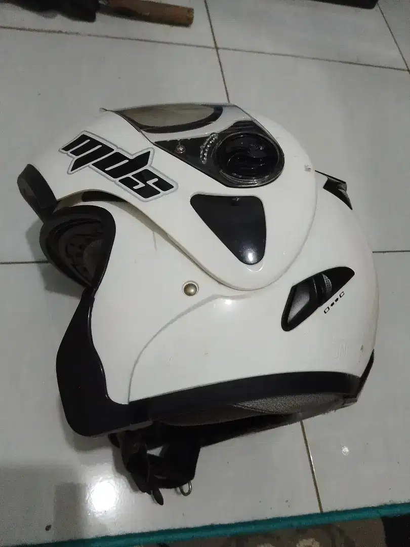 Helm Modular MDS putih
