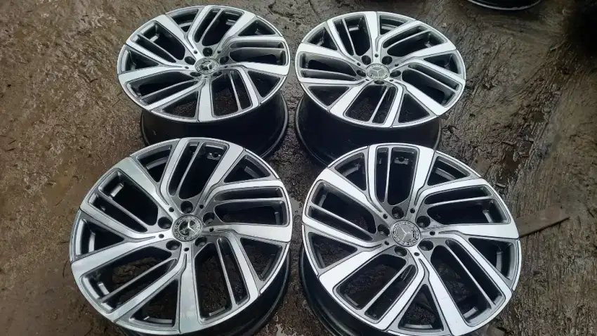 di jual velg mercy E class r19 original lebar dpn 8.5 blkg 9.5 mulus