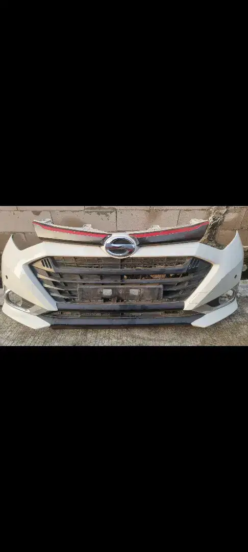 Bumper depan sigra R deluxe 2016