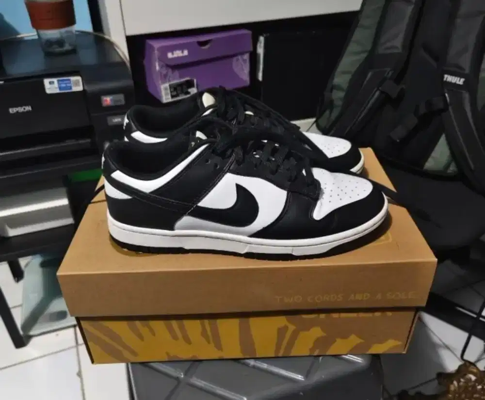 Sepatu Nike Dunk Low Panda Black White GS Original - Size 40 EUR