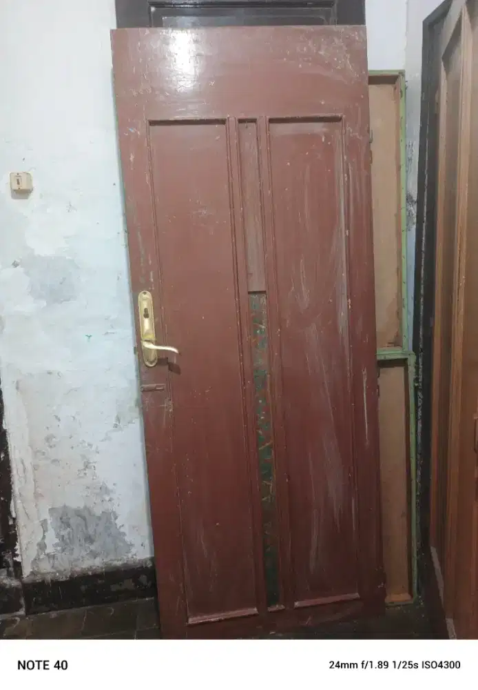 Jual bekas pintu
