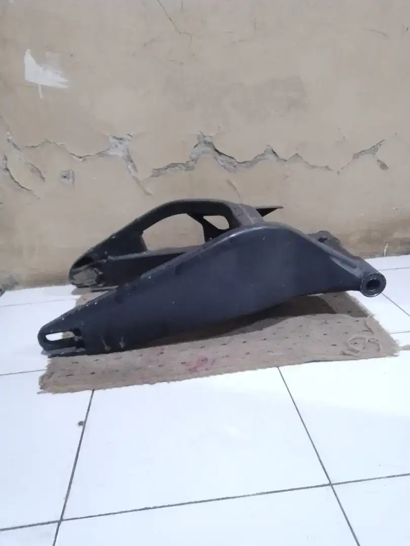Limbah moge swingarm zx6r