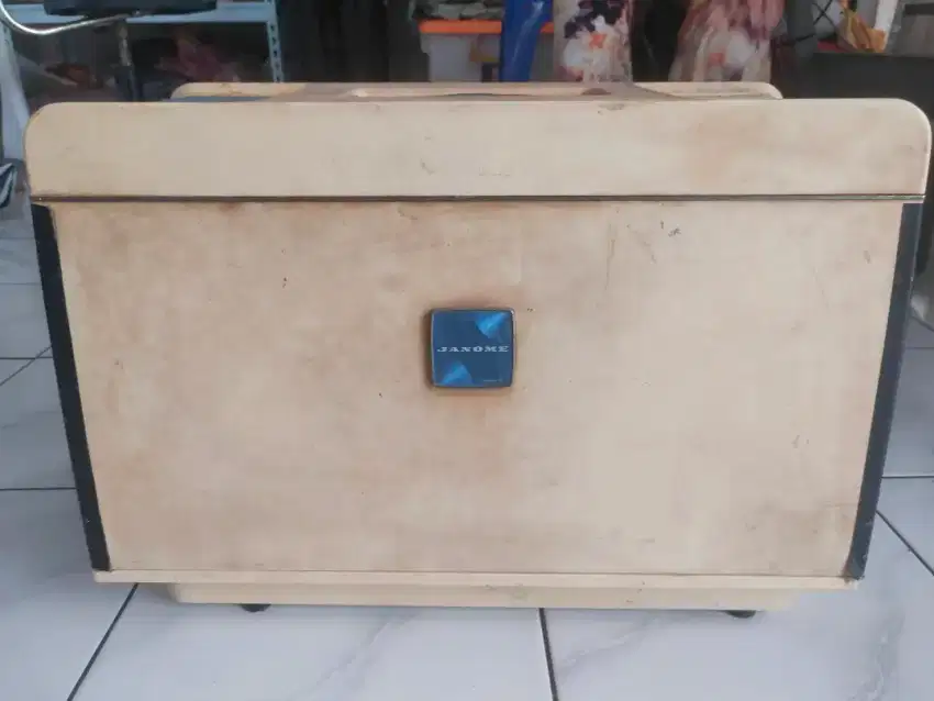 Mesin Jahit merek Janome