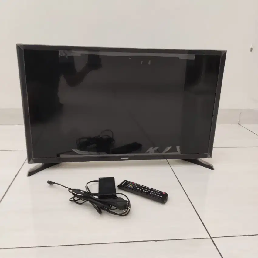 LED SMART TV 32 inc SAMSUNG Remote