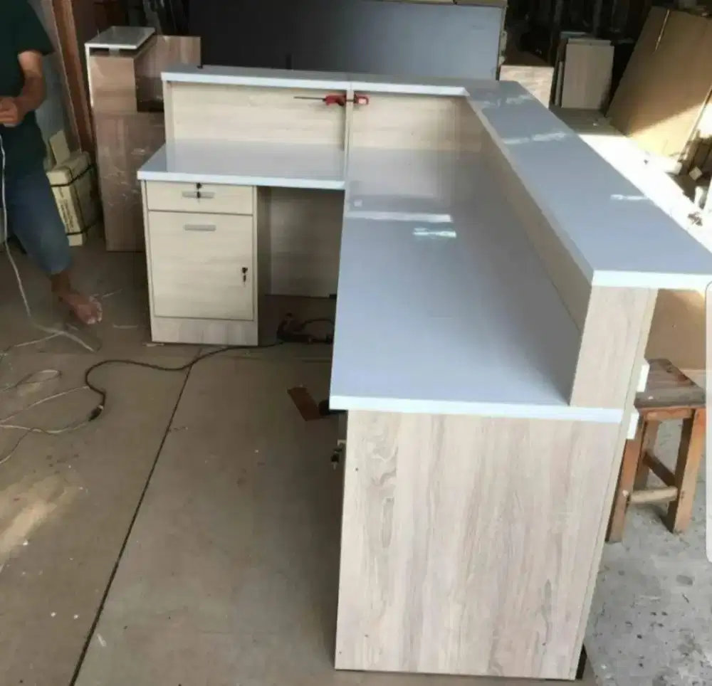 Meja resepsionis / meja kasir