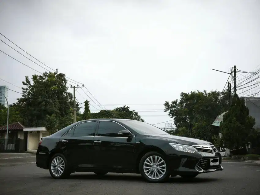 [KM: 61rb'an] Toyota Camry V 2.5cc 2018 Automatic Matic Hitam Surabaya