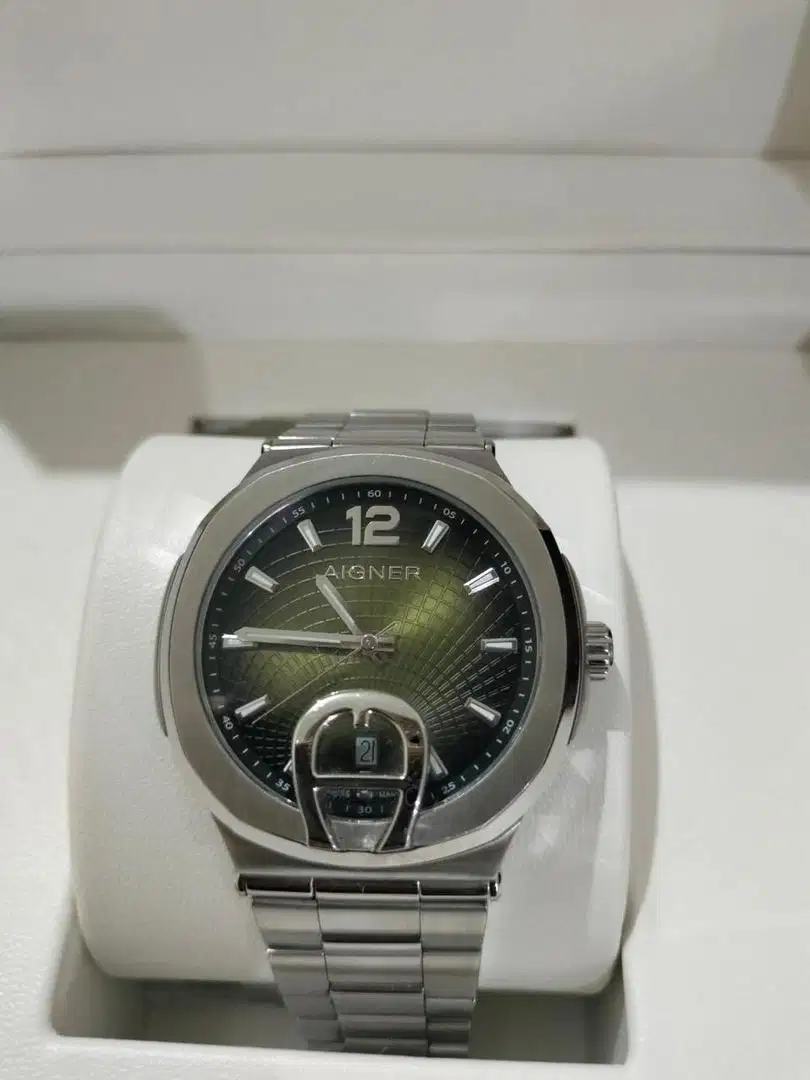Jam tangan aigner taviano
