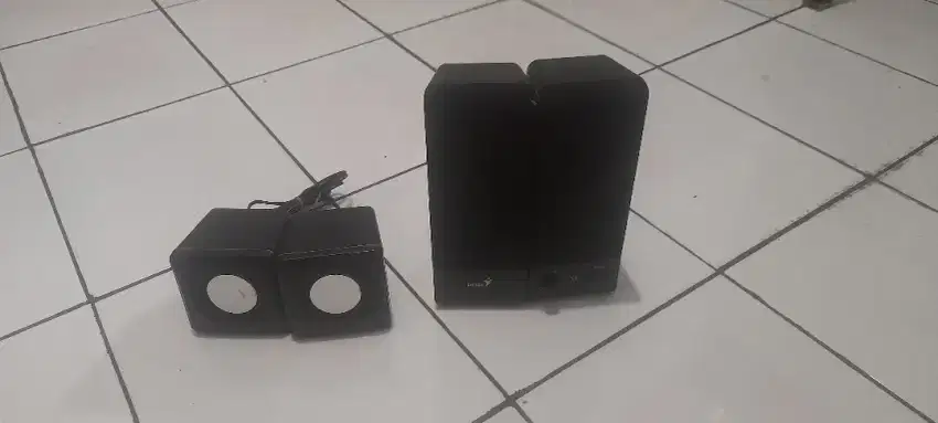 2 buah speaker komputer