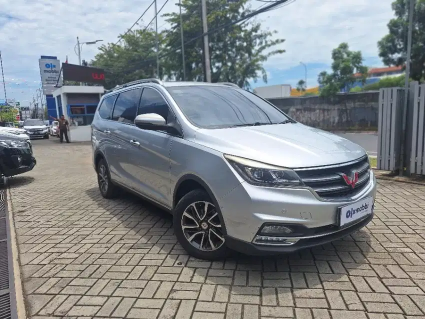 [OLX Mobbi] Wuling Cortez Putih 1.8 L Lux Plus i-A Bensin-AT 2018 BZW