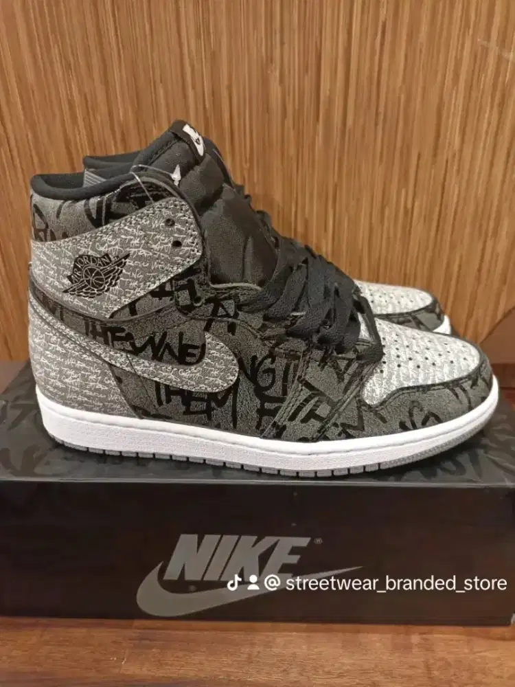 BUNDLING SNEAKER - VARSITY JACKET