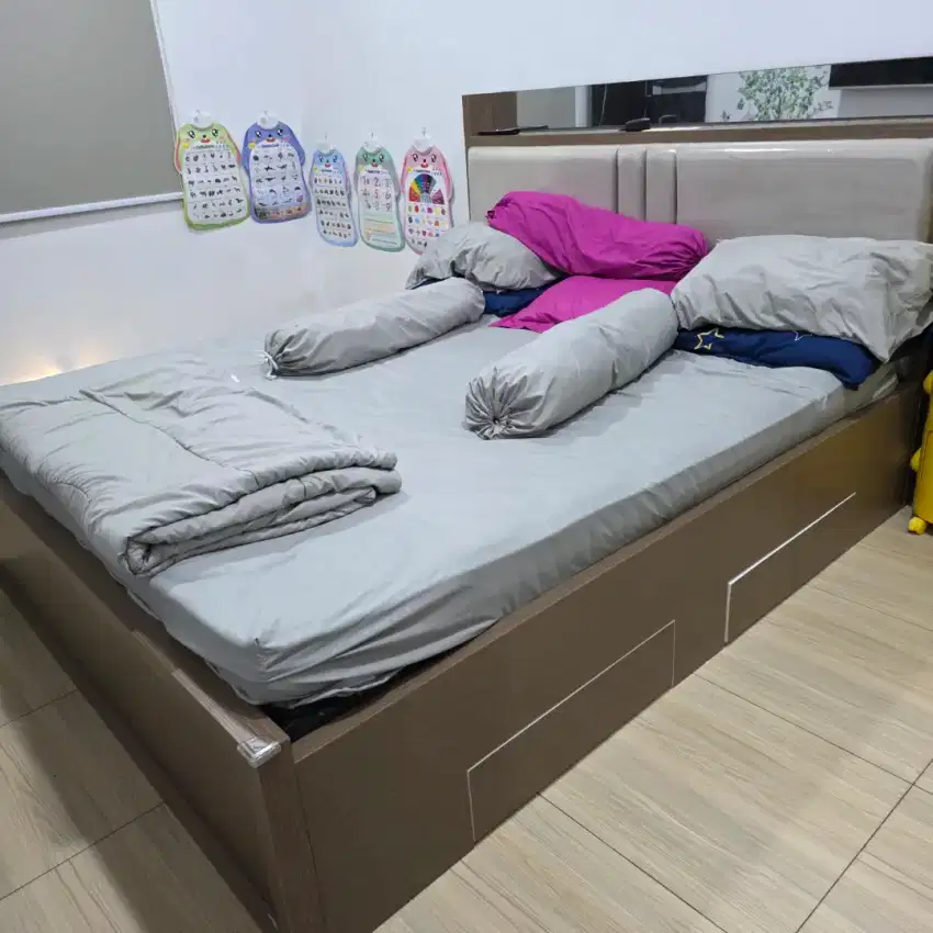 Dipan kasur custom 180x200 mewah
