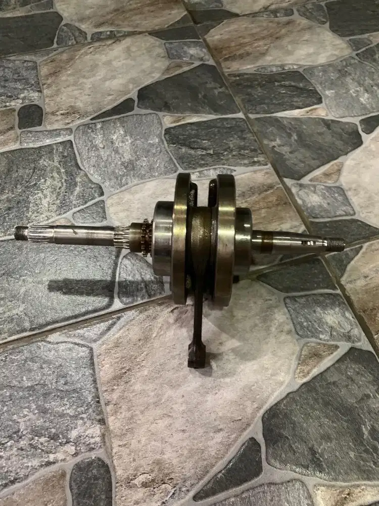 Crankshaft assy / Kruk As dan One Way motor Fino 125