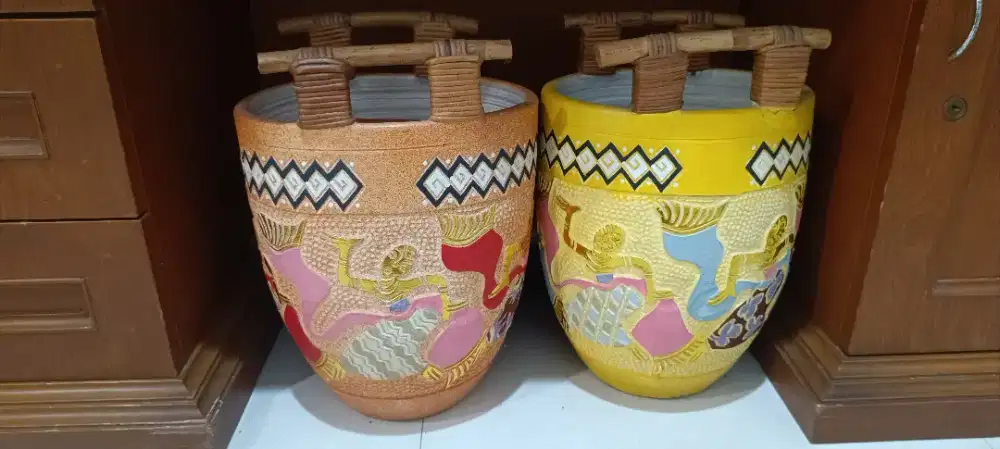 Tembikar Tanah Liat Kombinasi Rotan – 2 Buah, Unik dan Artistik