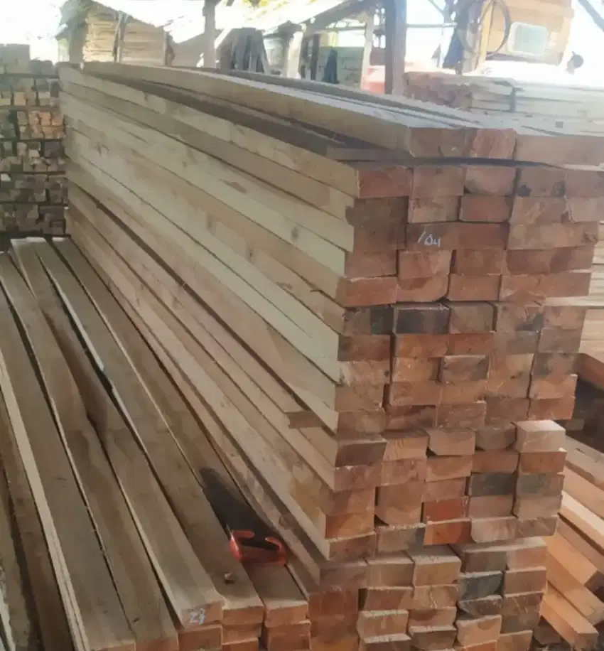 Kayu balok proyek merahan 6/12x4m