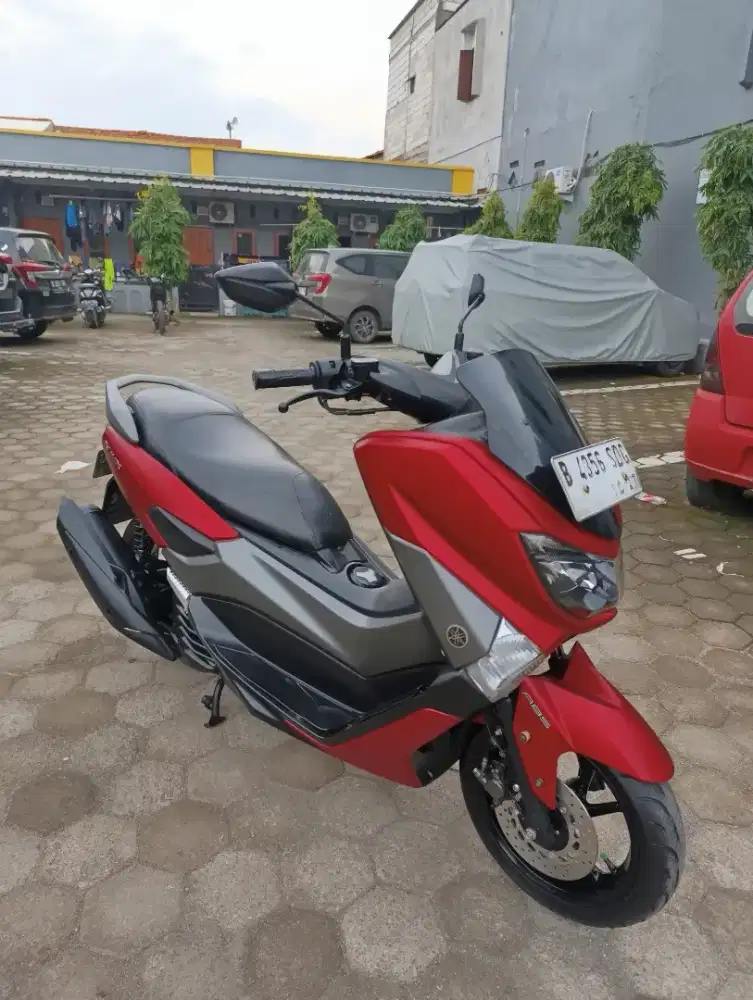 Bissmillah dijual motor Yamaha nmax ABS 2017 istimewa