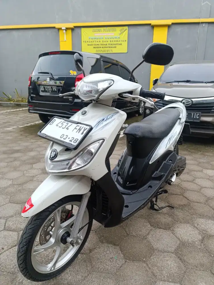Bissmillah dijual motor Yamaha Mio smile 2010 istimewa