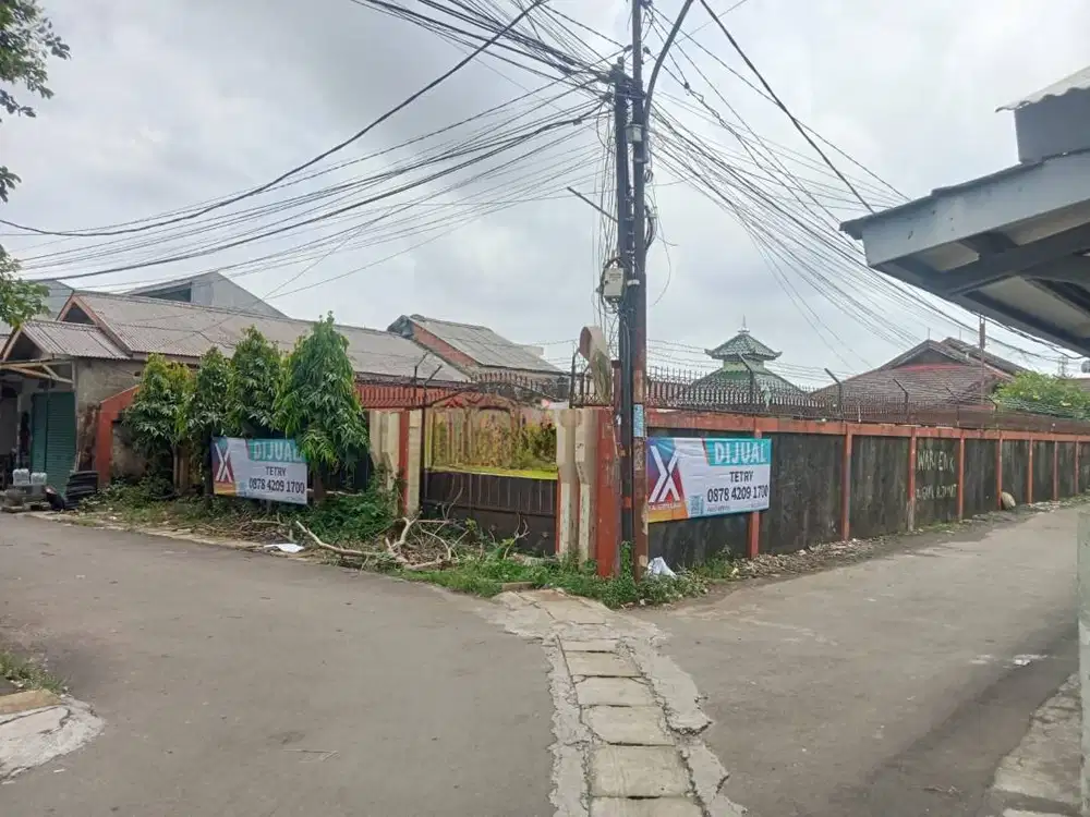 Jatibening baru. Jual rmh hitung harga tanah saja.