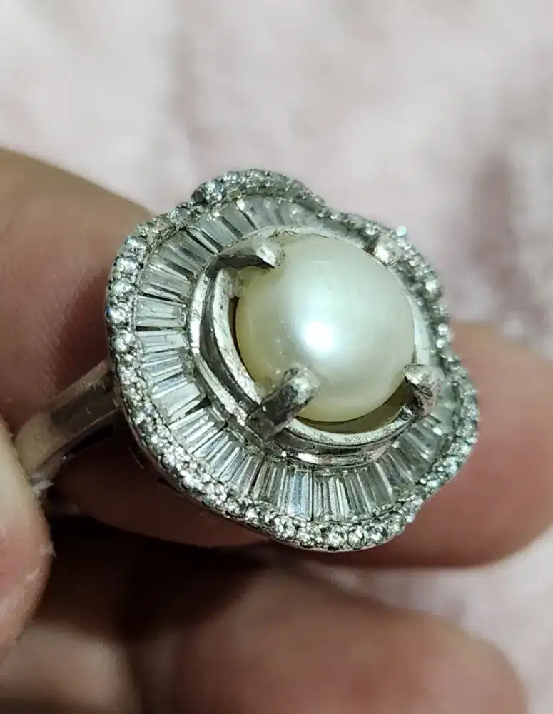 Cincin perak mutiara