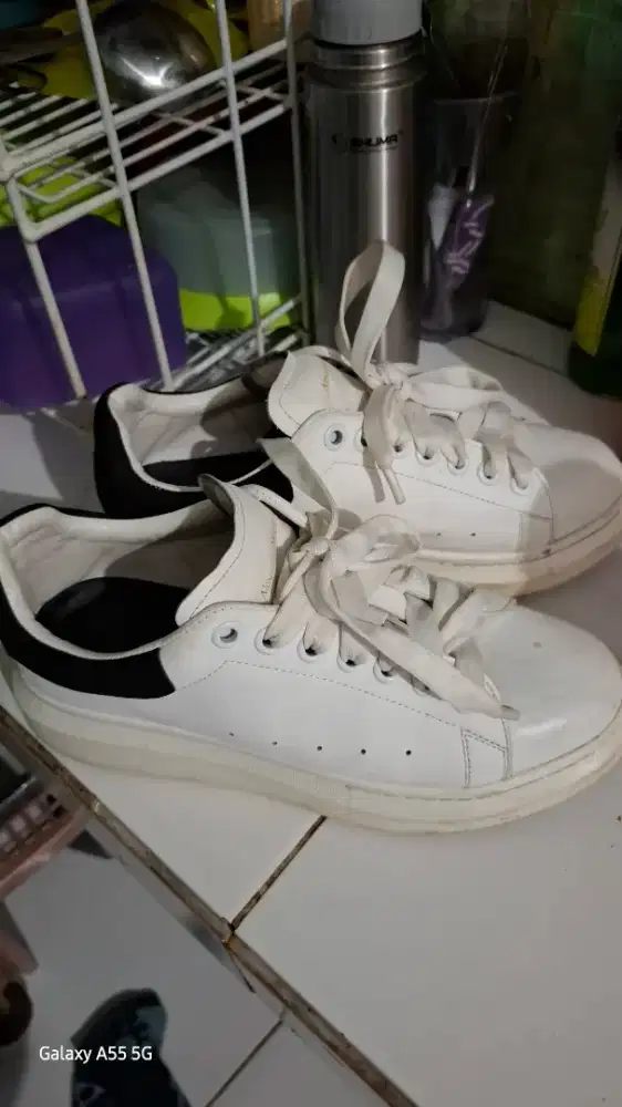 Sepatu alexander mequeen