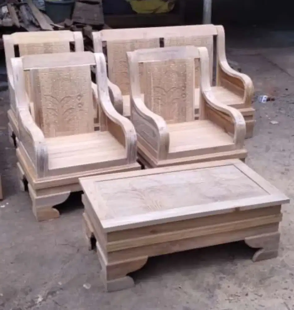 Kursi jati model kaki semut 2111