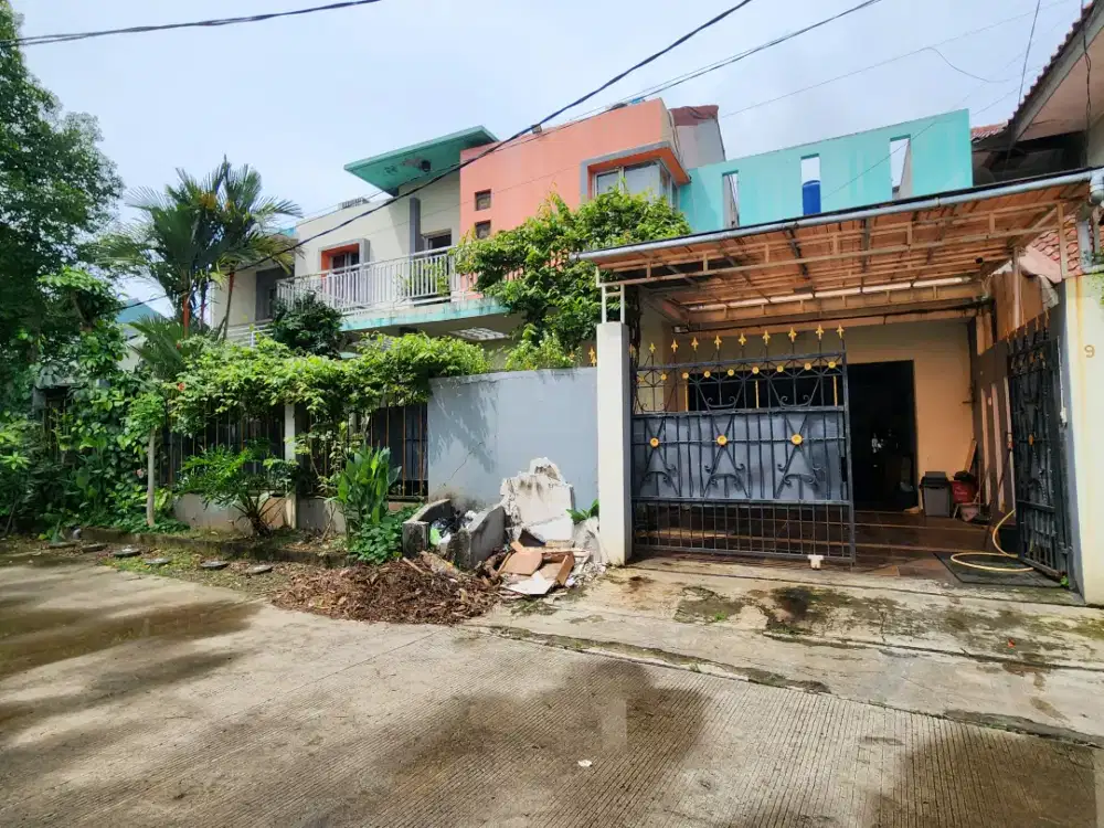 DIJUAL RUMAH BAGUS SIAP HUNI - KAWASAN BINTARO, JAKSEL