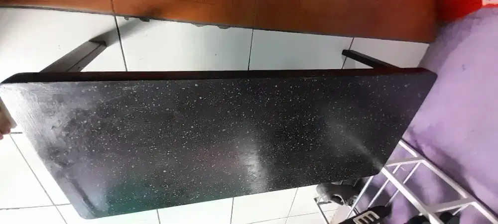 Meja lesehan + bantal duduk