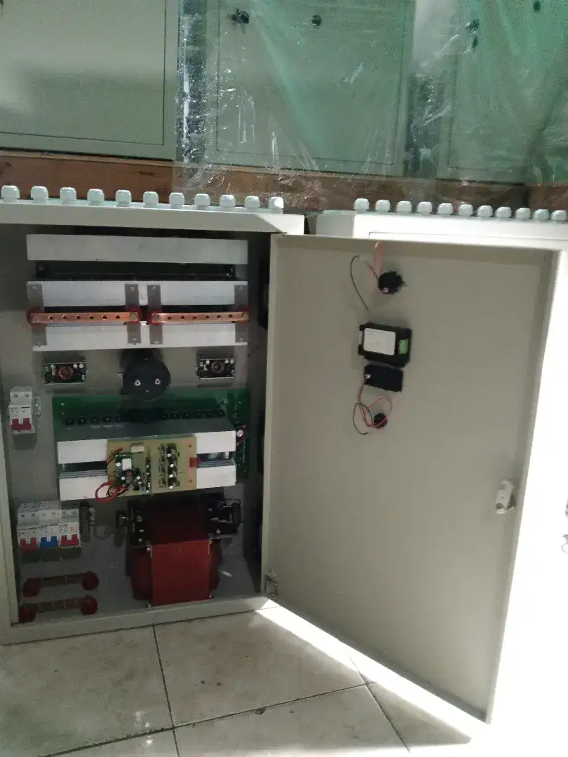 Box panel listrik solar sell fullset otomatis sistem