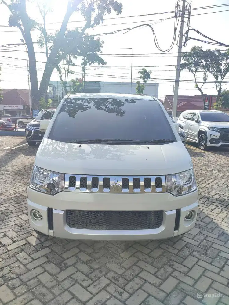 Mitsubishi Delica 2015