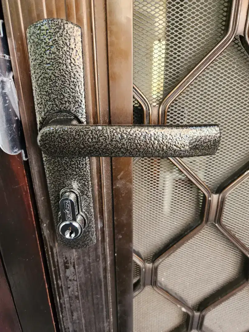 Dekson handle pintu kawat nyamuk