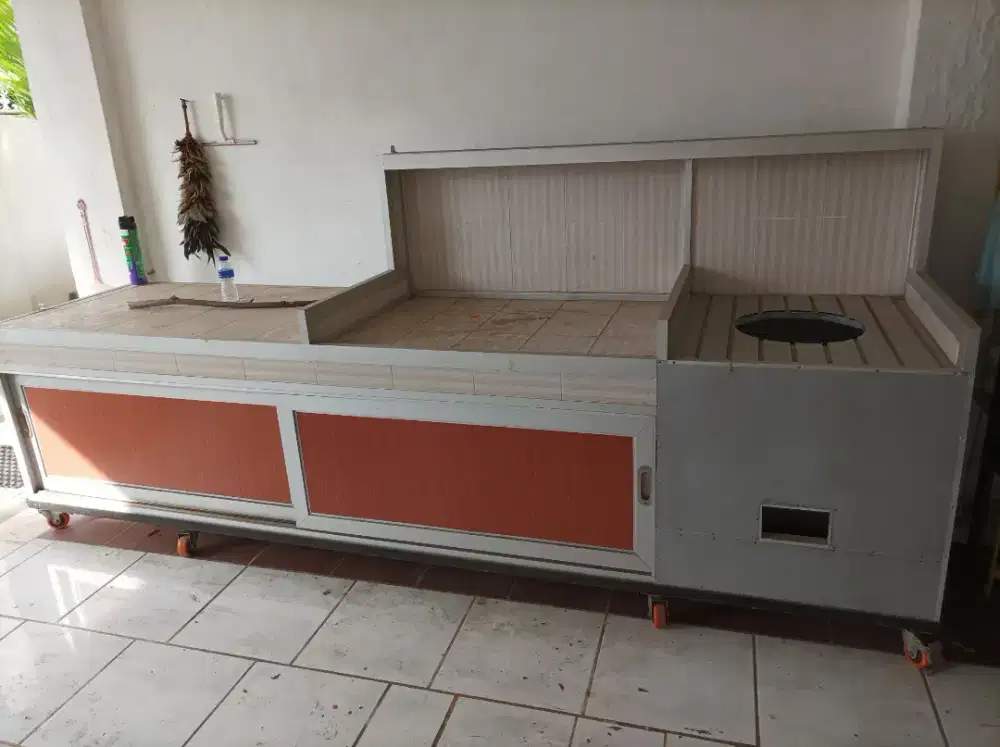 Etalase bakso mie ayam wedang