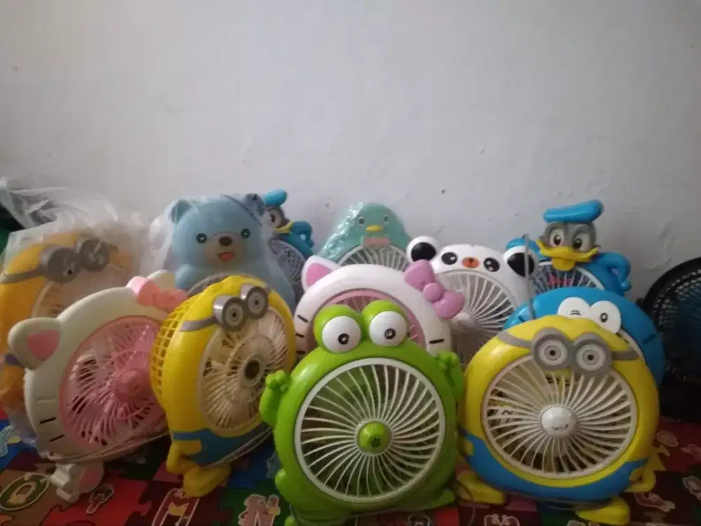 Kipas karakter murah meriah dan awet