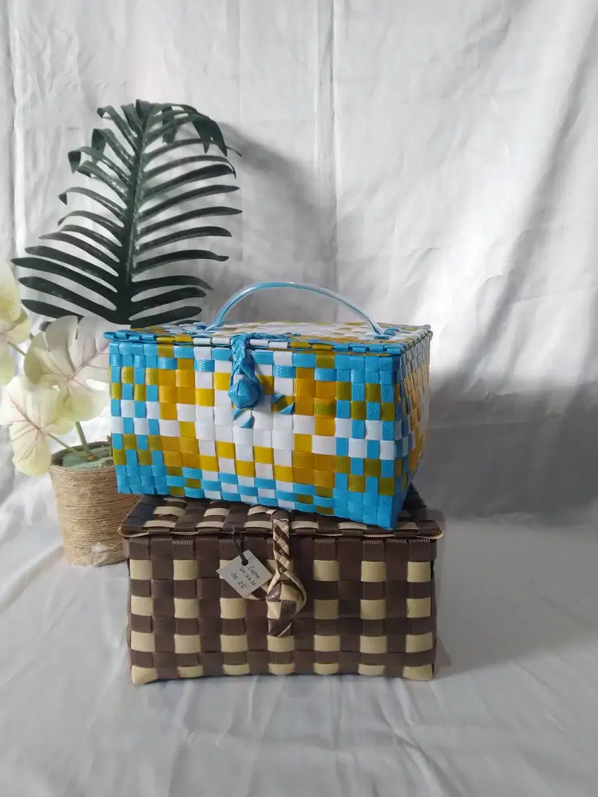 Hampers Box Lebaran Model Cosmo