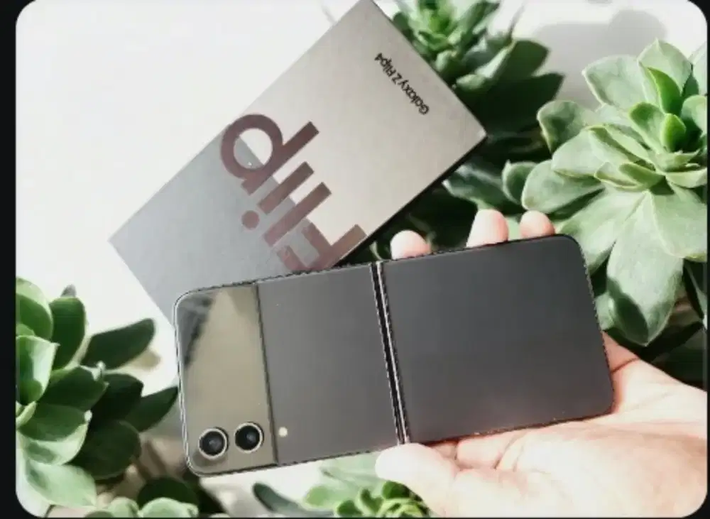 Samsung z flip 4 128GB 5g lte second lengkap